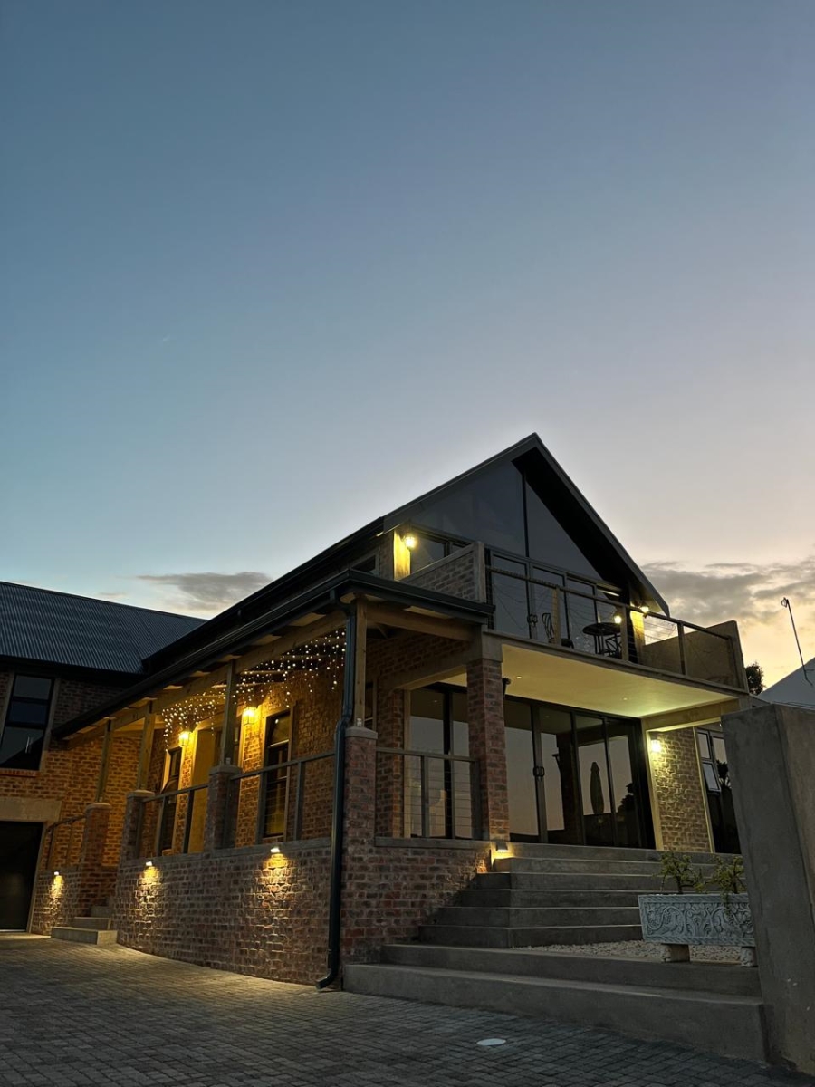 4 Bedroom Property for Sale in Stilbaai Wes Western Cape